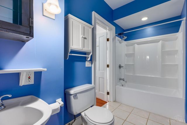 429 Elm Avenue, Terrace Park, OH 45174