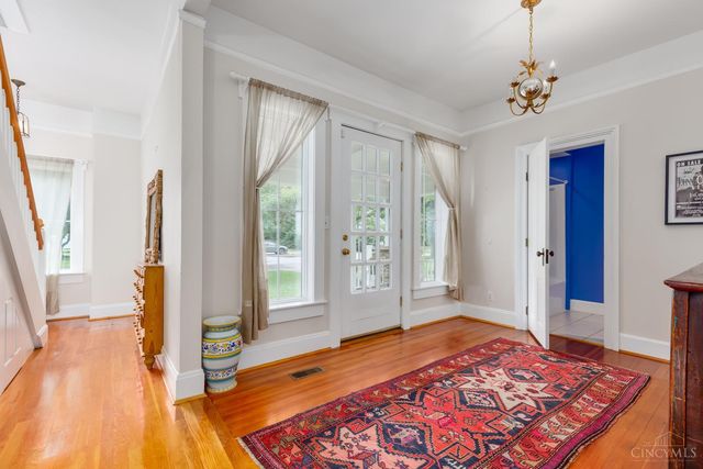 429 Elm Avenue, Terrace Park, OH 45174