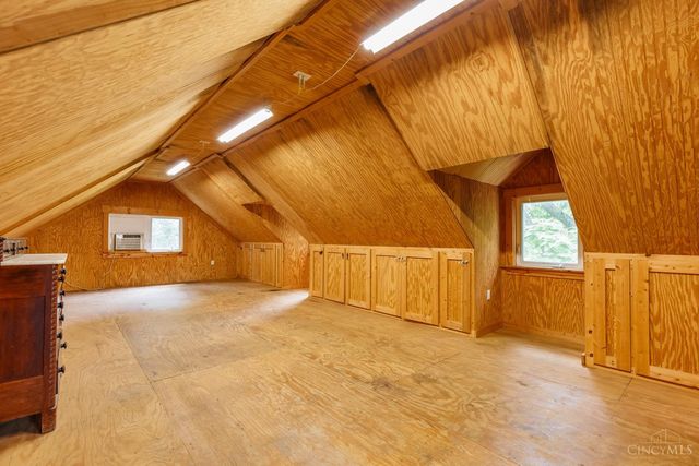 429 Elm Avenue, Terrace Park, OH 45174