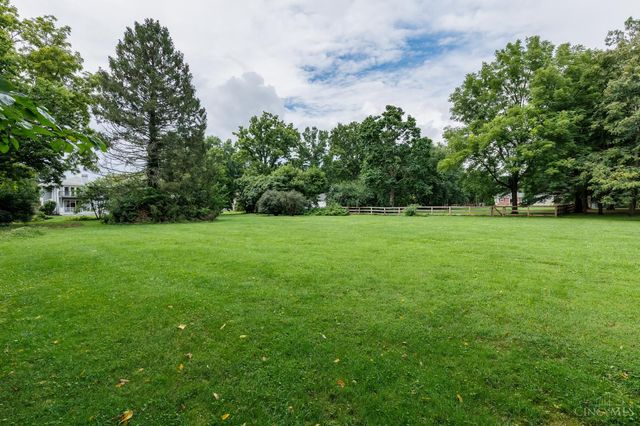429 Elm Avenue, Terrace Park, OH 45174