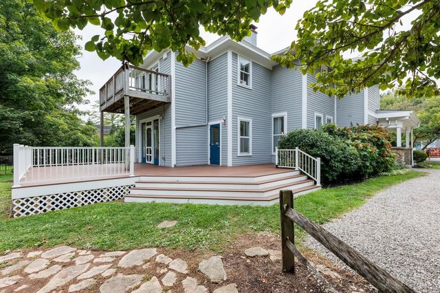 429 Elm Avenue, Terrace Park, OH 45174