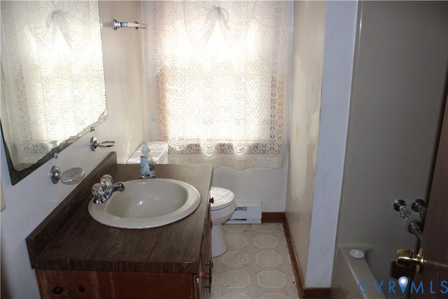 7421 Adkins Rd, Charles City, VA 23030