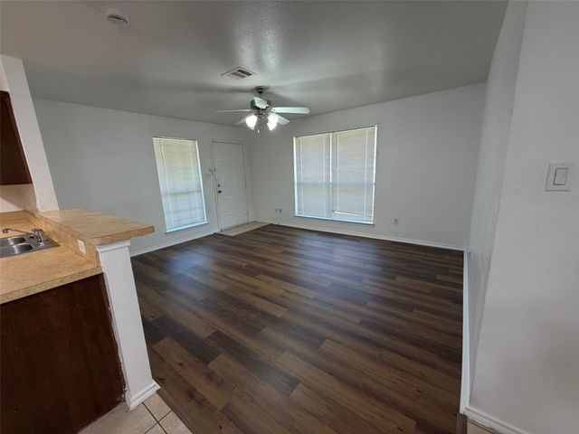 8118 Tanner Avenue, Fort Worth, TX 76116