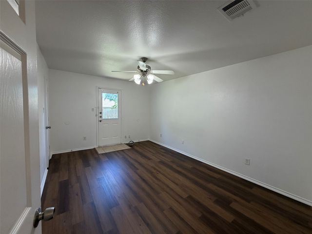 8118 Tanner Avenue, Fort Worth, TX 76116
