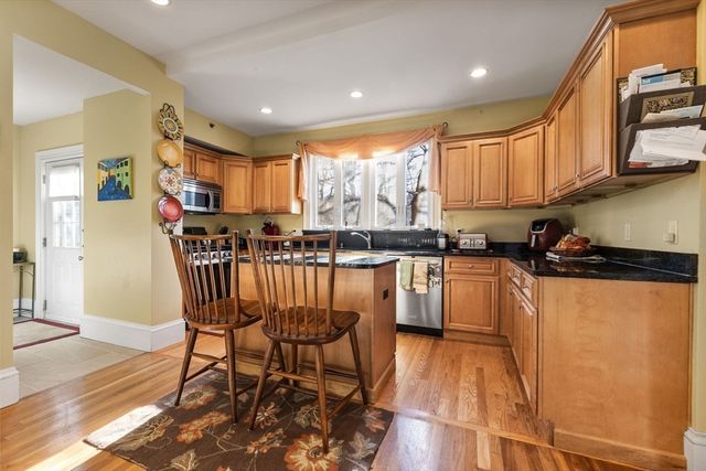 36 Independence Ave 36, Quincy, MA 02169