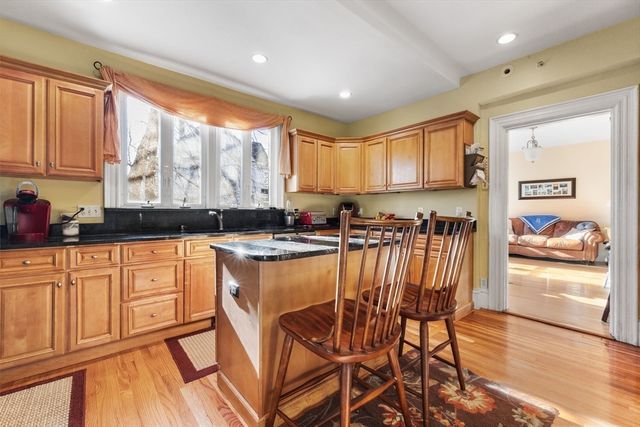 36 Independence Ave 36, Quincy, MA 02169