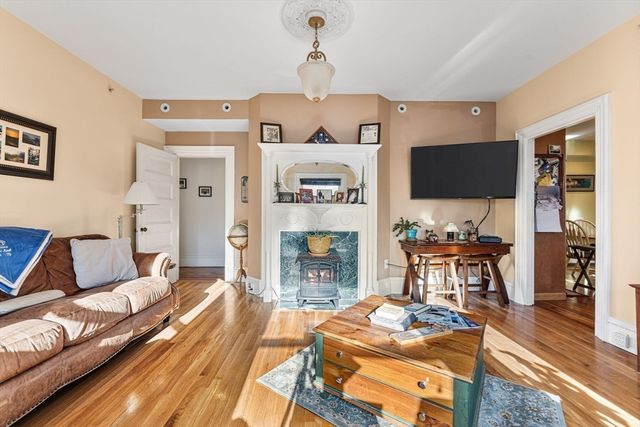 36 Independence Ave 36, Quincy, MA 02169