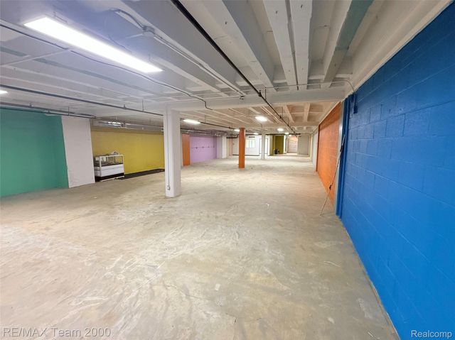5040 Schaefer Road, Dearborn, MI 48126