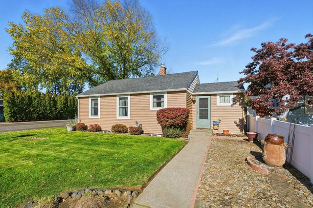 3215 S Ray St, Spokane, WA 99223