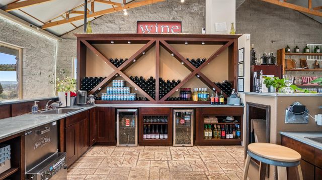 17000 Latrobe Rd, Plymouth, CA 95669