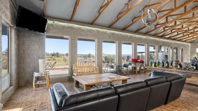 17000 Latrobe Rd, Plymouth, CA 95669