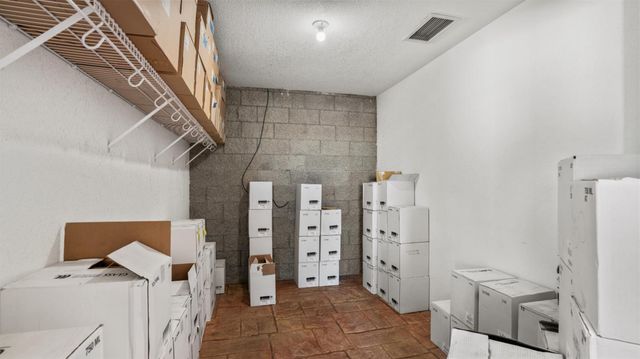 17000 Latrobe Rd, Plymouth, CA 95669