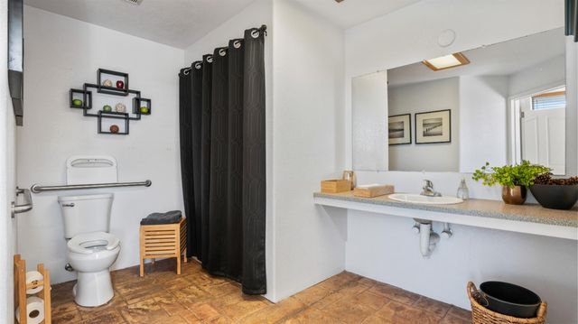 17000 Latrobe Rd, Plymouth, CA 95669