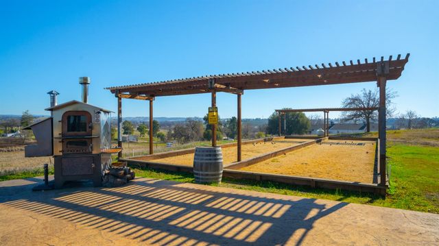 17000 Latrobe Rd, Plymouth, CA 95669