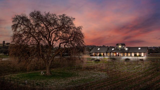 17000 Latrobe Rd, Plymouth, CA 95669