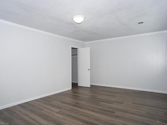 1365 White Birch LN, Virginia Beach, VA 23456