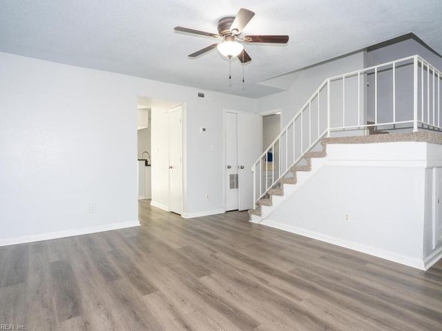 1365 White Birch LN, Virginia Beach, VA 23456