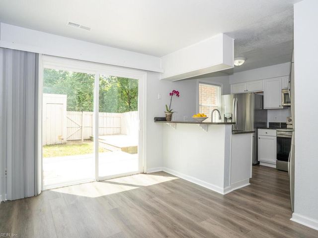 1365 White Birch LN, Virginia Beach, VA 23456