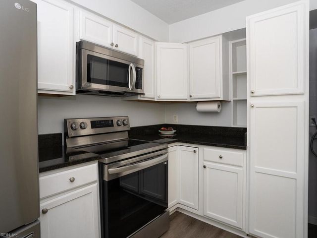 1365 White Birch LN, Virginia Beach, VA 23456