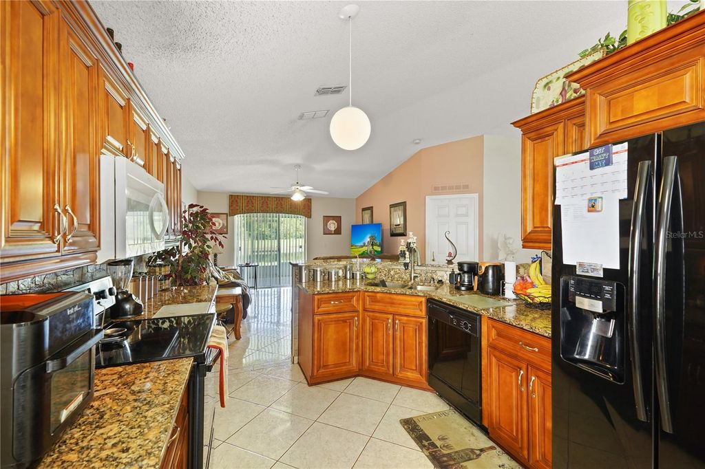 Image 6 of property listing at 11545 BENTRY STREET, Orlando, FL 32824