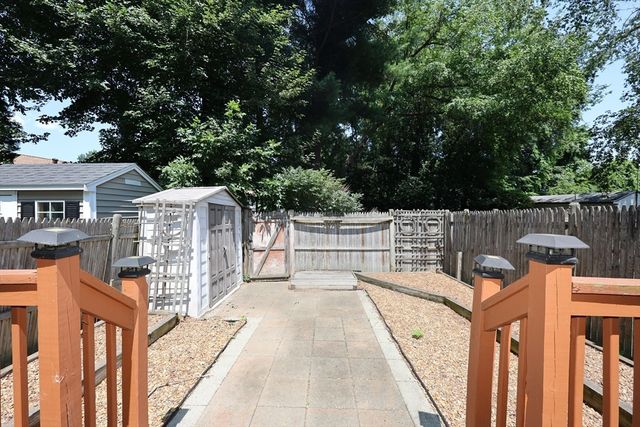 15 Orchard Ave B, Haverhill, MA 01830