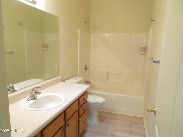 390 ROBIN Court, Sierra Vista, AZ 85635