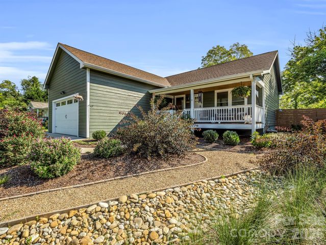 11 N Pershing Road, Asheville, NC 28805