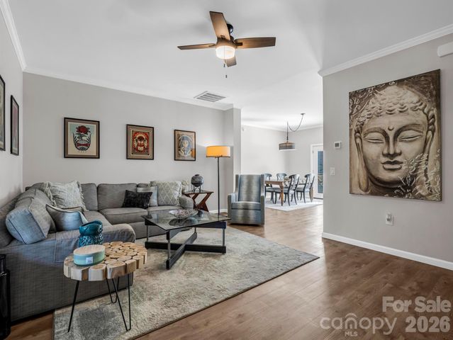 11 N Pershing Road, Asheville, NC 28805