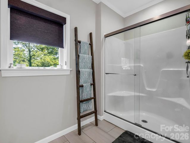 11 N Pershing Road, Asheville, NC 28805