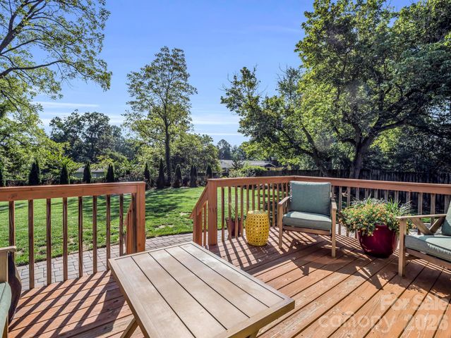 11 N Pershing Road, Asheville, NC 28805
