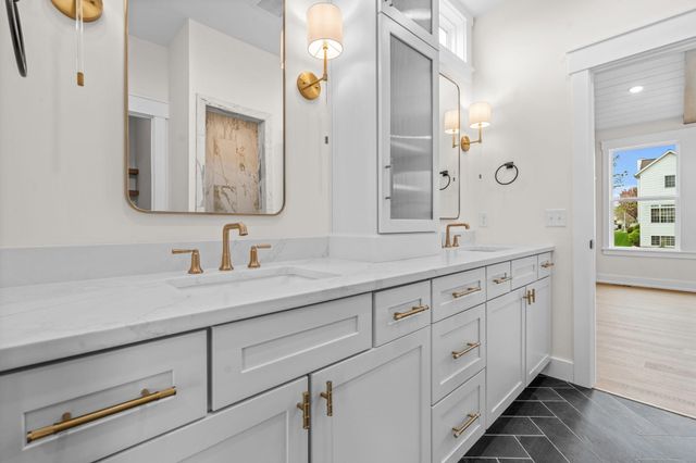 1912 Creekside Drive SW, Byron Center, MI 49315