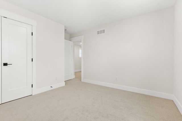 1912 Creekside Drive SW, Byron Center, MI 49315