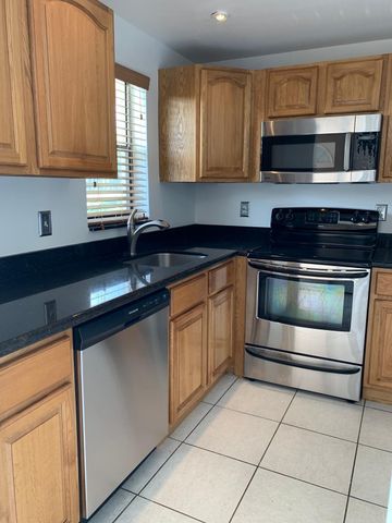 9355 SW 8th Street 202, Boca Raton, FL 33428