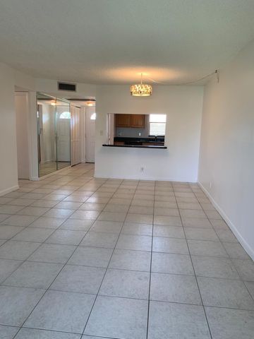 9355 SW 8th Street 202, Boca Raton, FL 33428