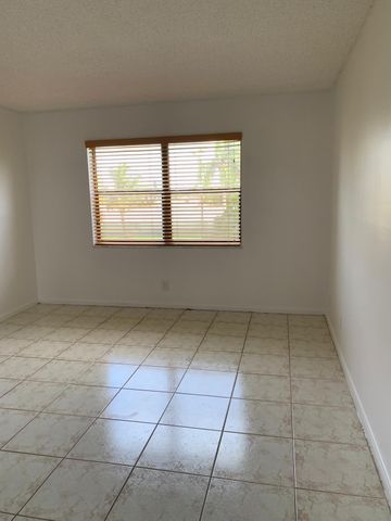 9355 SW 8th Street 202, Boca Raton, FL 33428