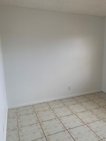 9355 SW 8th Street 202, Boca Raton, FL 33428