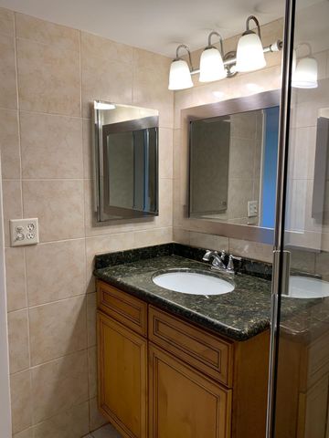 9355 SW 8th Street 202, Boca Raton, FL 33428