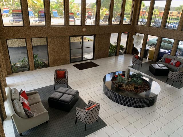 9355 SW 8th Street 202, Boca Raton, FL 33428