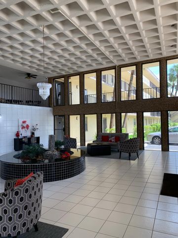 9355 SW 8th Street 202, Boca Raton, FL 33428