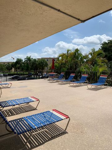 9355 SW 8th Street 202, Boca Raton, FL 33428