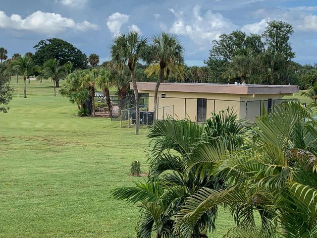 9355 SW 8th Street 202, Boca Raton, FL 33428