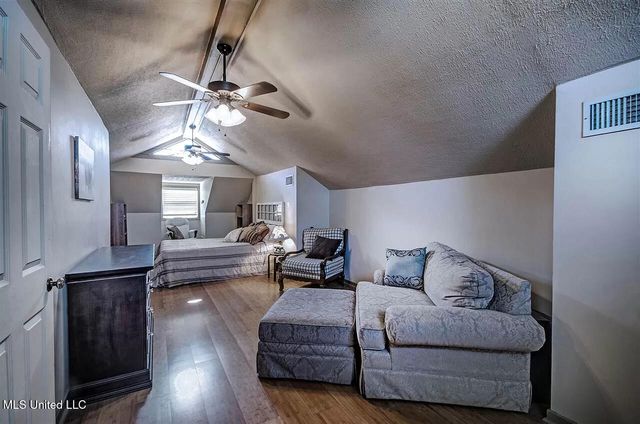 3521 Mcfarland Road, Raymond, MS 39154