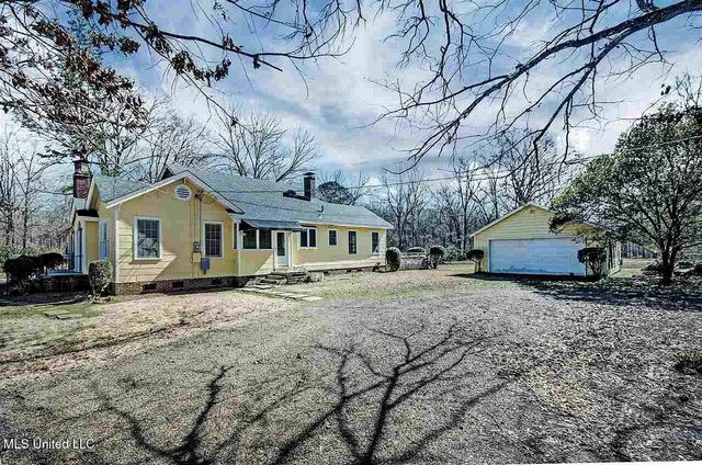 3521 Mcfarland Road, Raymond, MS 39154