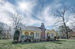 3521 Mcfarland Road, Raymond, MS 39154