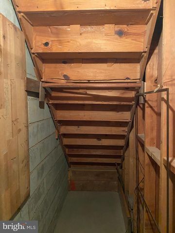 2804 CAMBRIDGE DR, Woodbridge, VA 22192