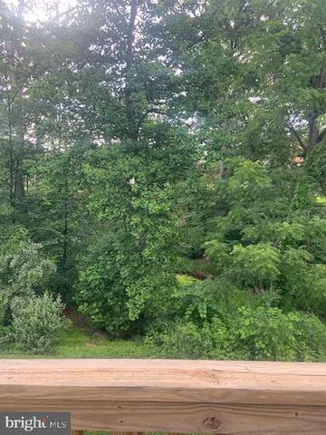 2804 CAMBRIDGE DR, Woodbridge, VA 22192