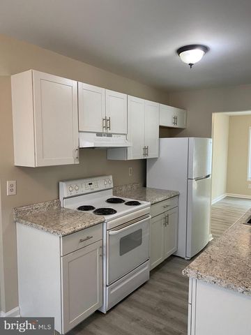 2804 CAMBRIDGE DR, Woodbridge, VA 22192