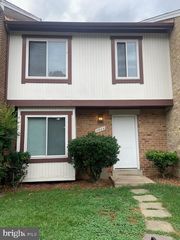2804 CAMBRIDGE DR, Woodbridge, VA 22192
