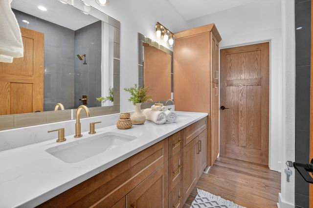 5380 Carter Court, Johnston, IA 50131