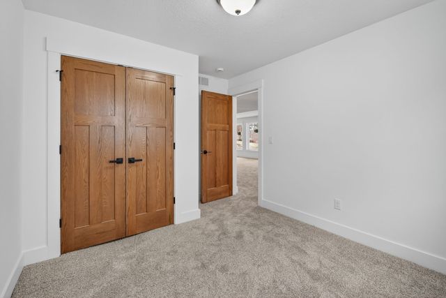 5380 Carter Court, Johnston, IA 50131